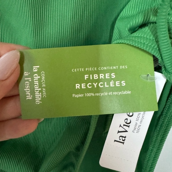 La Vie en Rose Emerald Green Swimsuit – Size Medium – NWT - Picture 6 of 13